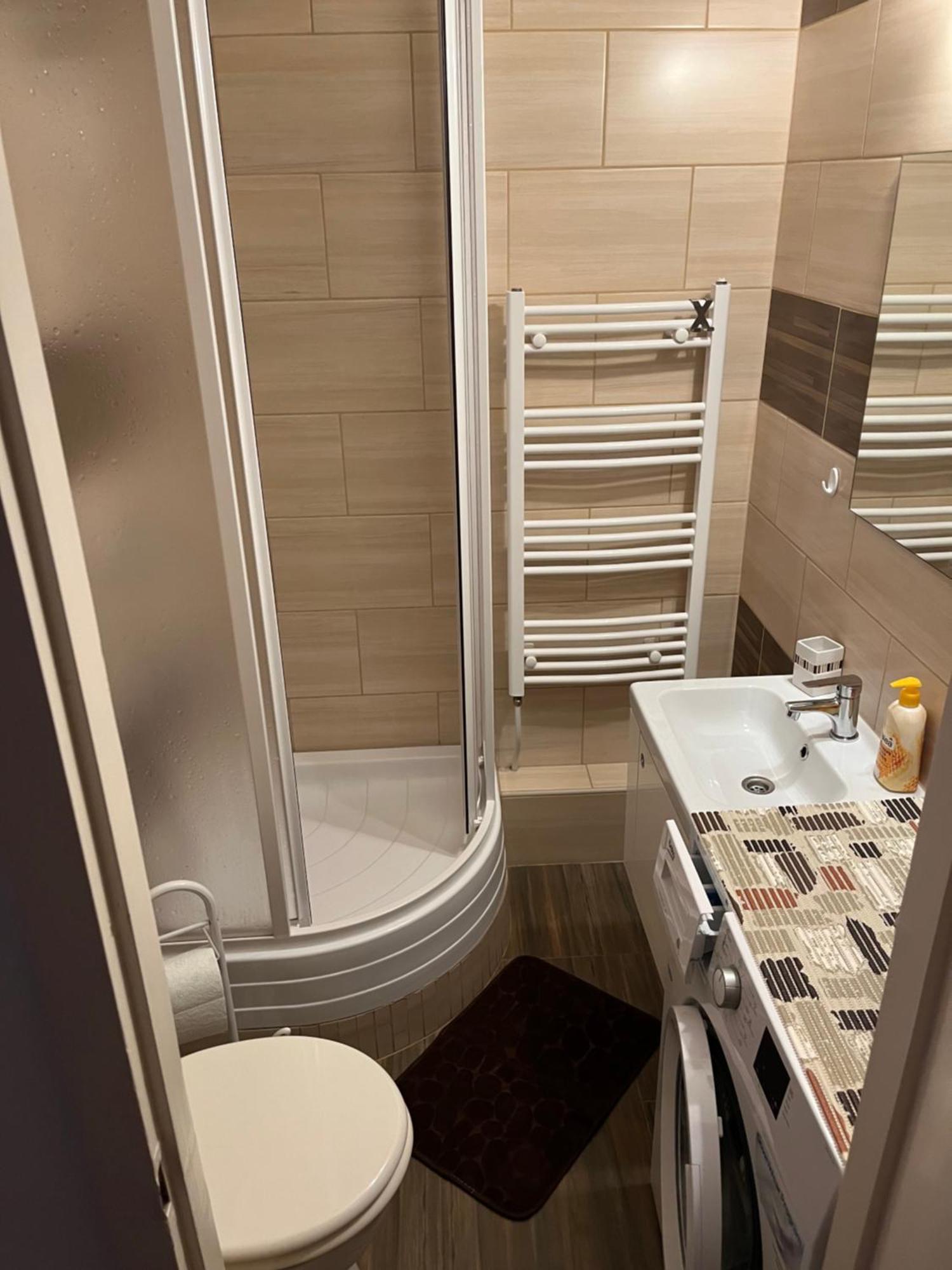 Var Apartman Miskolc Exterior foto